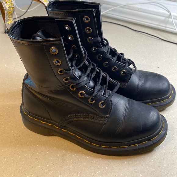 Dr. Martens Shoes - 🎉Discount 24h🎉Dr.Marten’s boots